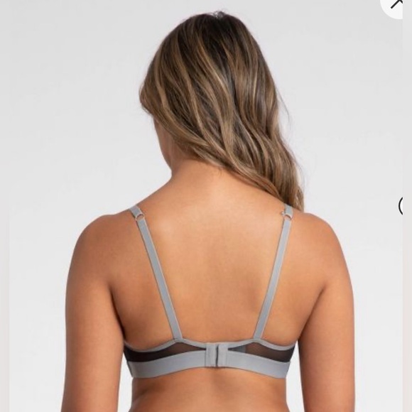 All.You. LIVELY Women's All Day Deep V No Wire Bra - Picture 3 of 16